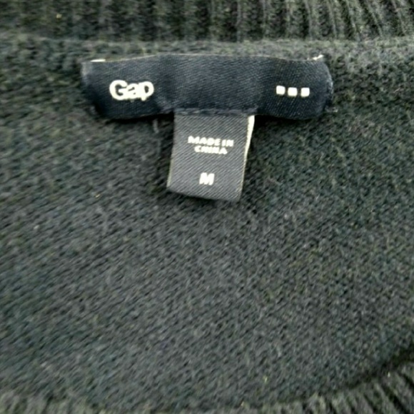 ⭐CHRISTMAS SALE⭐GAP SWEATER SIZE MEDIUM - Picture 3 of 3